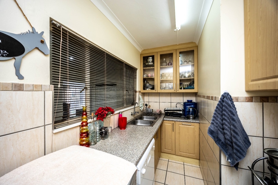 3 Bedroom Property for Sale in Sunnyridge Eastern Cape
